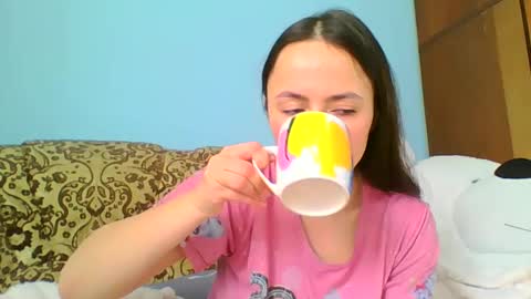 emily_morning_dew online show from January 6, 9:30 am