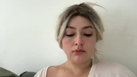 emily_morning_dew online show from September 11, 7:41 am