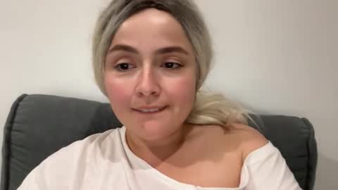 emily_morning_dew online show from September 24, 7:50 pm