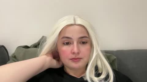 emily_morning_dew online show from November 9, 7:12 pm