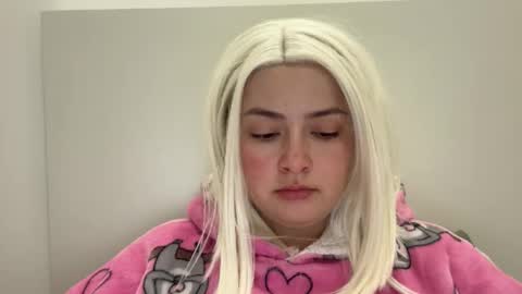 emily_morning_dew online show from December 17, 7:47 am