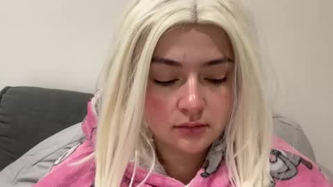 emily_morning_dew online show from January 14, 5:35 am