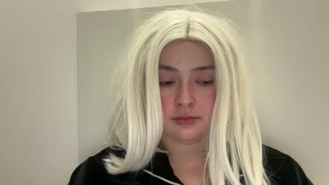 emily_morning_dew online show from February 13, 8:38 pm