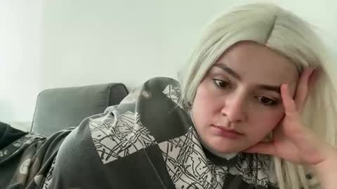 emily_morning_dew online show from March 10, 7:13 am