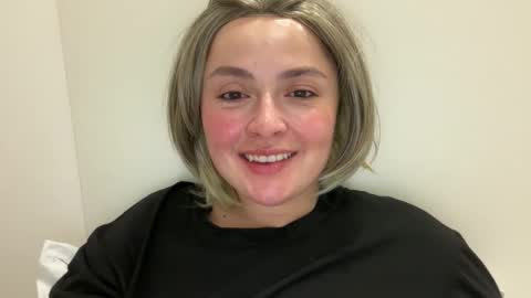 emily_morning_dew online show from April 28, 8:25 pm