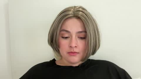 emily_morning_dew online show from April 29, 10:41 am