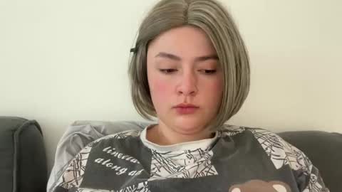 emily_morning_dew online show from May 8, 4:29 am