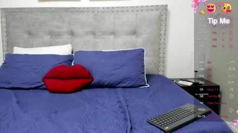 Emily online show from May 20, 7:14 am