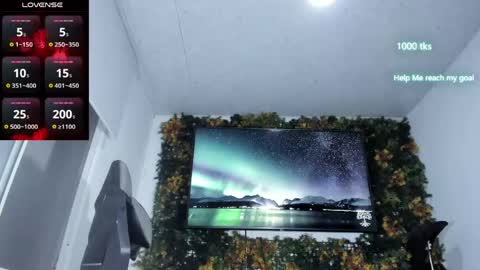 Snapshot of emily_palmeer chatting on May 26, 9:27 am emily_palmeer online show from May 26, 9:27 am