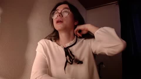 emily_pearl_ online show from December 11, 10:16 pm