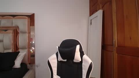 emily online show from March 22, 11:41 pm