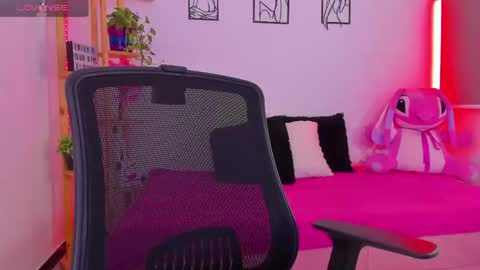 Emily online show from May 4, 12:28 am