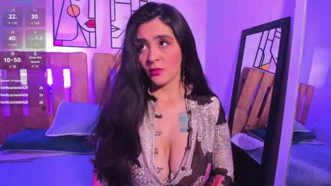 Emilly online show from May 7, 8:58 pm