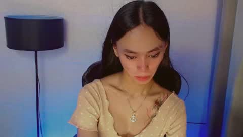 Snapshot of emily_sexyslut chatting on December 11, 5:32 am emily_sexyslut online show from December 11, 5:32 am