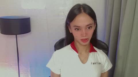 Snapshot of emily_sexyslut chatting on December 22, 12:05 pm emily_sexyslut online show from December 22, 12:05 pm