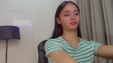 Snapshot of emily_sexyslut chatting on January 2, 6:45 pm emily_sexyslut online show from January 2, 6:45 pm