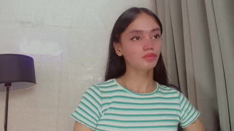 Snapshot of emily_sexyslut chatting on January 2, 9:50 pm emily_sexyslut online show from January 2, 9:50 pm
