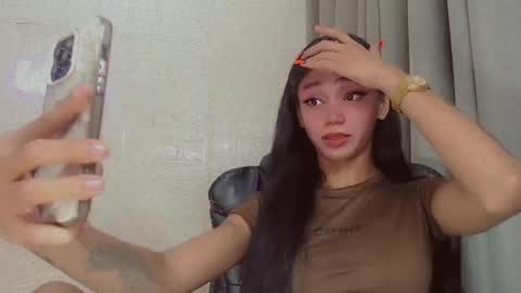 Snapshot of emily_sexyslut chatting on January 7, 7:49 pm emily_sexyslut online show from January 7, 7:49 pm