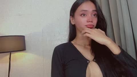 Snapshot of emily_sexyslut chatting on February 1, 4:00 pm emily_sexyslut online show from February 1, 4:00 pm