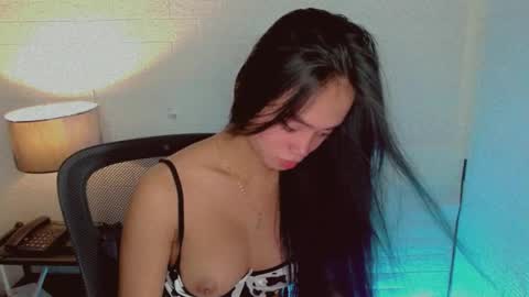 Snapshot of emily_sexyslut chatting on September 8, 4:39 pm emily_sexyslut online show from September 8, 4:39 pm
