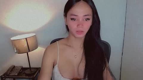 Snapshot of emily_sexyslut chatting on September 21, 12:23 am emily_sexyslut online show from September 21, 12:23 am