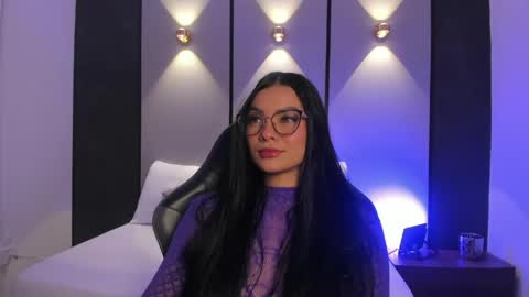 emily_tolson online show from May 20, 7:53 pm