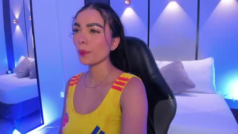 Snapshot of emily_tolson chatting on June 23, 7:12 pm emily_tolson online show from June 23, 7:12 pm