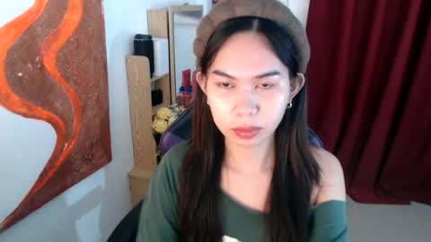 emily_xo143 online show from June 28, 9:04 am