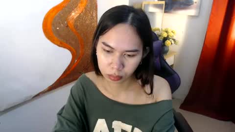 emily_xo143 online show from July 6, 6:32 am