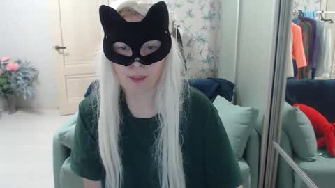 Emily online show from February 22, 4:49 pm