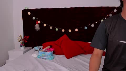 Snapshot of emilyandmarco_ chatting on December 20, 3:14 am Emilyyy online show from December 20, 3:14 am