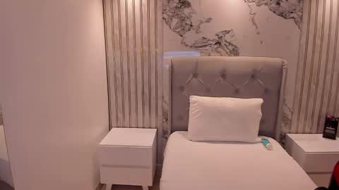 Snapshot of emilyangel1 chatting on March 13, 12:34 pm E M Y L Y online show from March 13, 12:34 pm