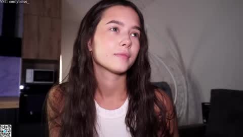 emilybatee online show from May 15, 5:53 pm