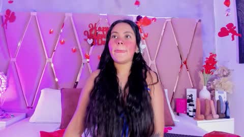 Snapshot of emilyblack_1 chatting on February 14, 2:30 am Emily online show from February 14, 2:30 am