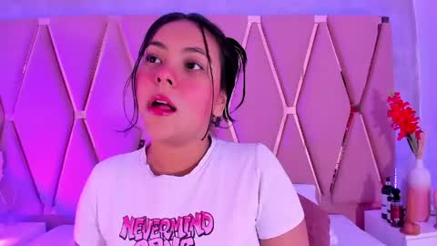 Snapshot of emilyblack_1 chatting on May 6, 12:52 am Emily online show from May 6, 12:52 am