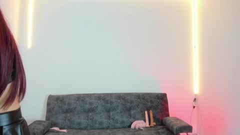 Snapshot of emilyblonde01 chatting on March 29, 9:26 pm emilyblonde01 online show from March 29, 9:26 pm