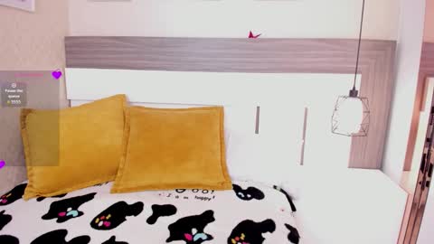 Emily Bluush online show from March 14, 7:30 pm