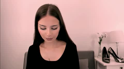 EmilyCharming online show from May 14, 8:15 pm