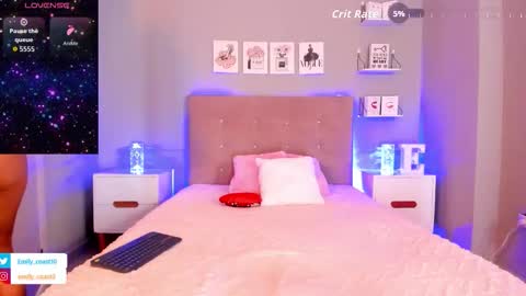 Snapshot of emilycoast chatting on October 22, 7:46 pm Emi Fit online show from October 22, 7:46 pm