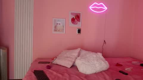 Emily online show from March 11, 5:35 am