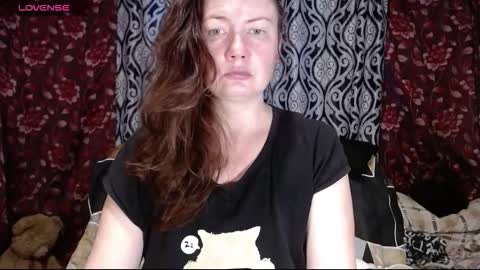 EmilyDoth online show from September 14, 8:02 am