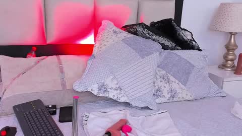 Emily online show from December 22, 1:01 am