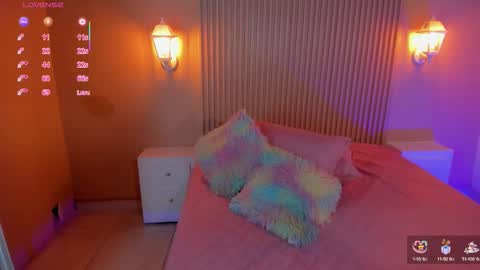 EMILY online show from October 4, 7:34 pm