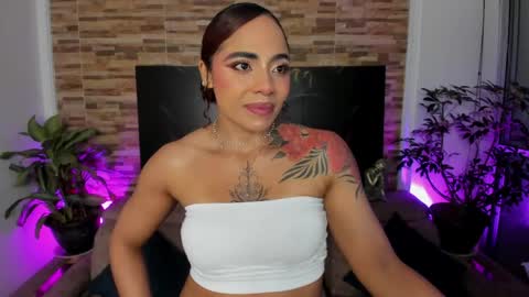emily online show from May 14, 11:33 pm