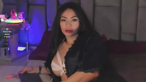 Emily Flame online show from October 17, 12:30 pm