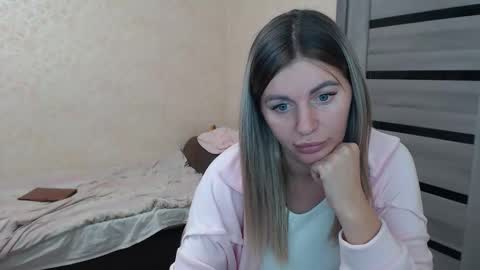 emilyfork online show from September 15, 3:56 pm