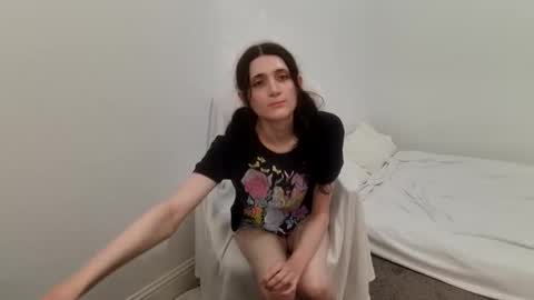 Snapshot of emilyfox5 chatting on December 2, 5:13 am emilyfox5 online show from December 2, 5:13 am