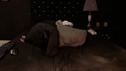 Snapshot of emilygomezz chatting on January 27, 2:35 pm Emily online show from January 27, 2:35 pm