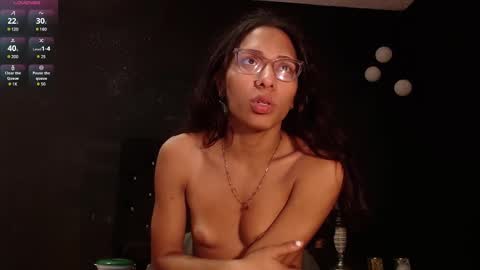 Snapshot of emilygomezz chatting on February 21, 11:55 am Emily online show from February 21, 11:55 am