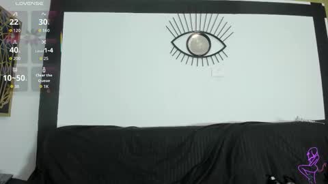 Snapshot of emilygomezz chatting on November 4, 11:20 am Emily online show from November 4, 11:20 am